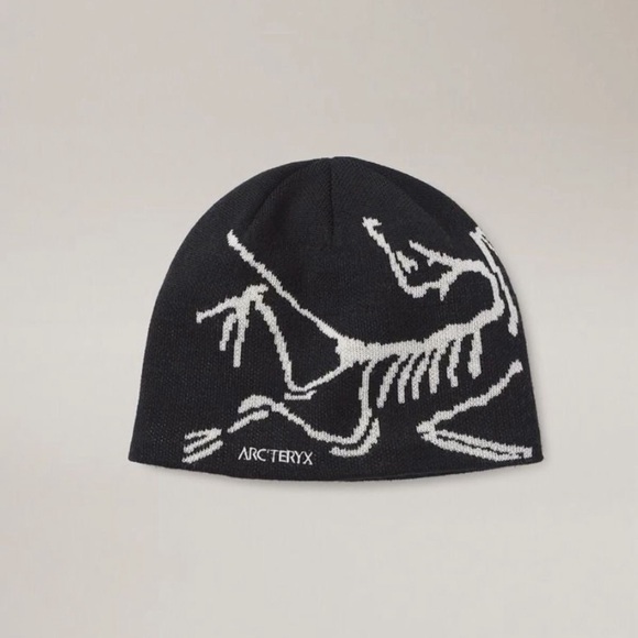 Arc’teryx black beanie - Picture 2 of 2